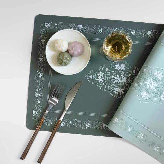 Goryeo Celadon Peony Table Mat (Green)