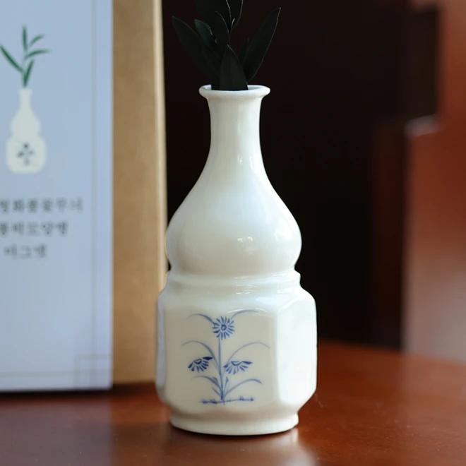 Blue and White Porcelain Magnet with Wildflower Pattern in Gourd Shape