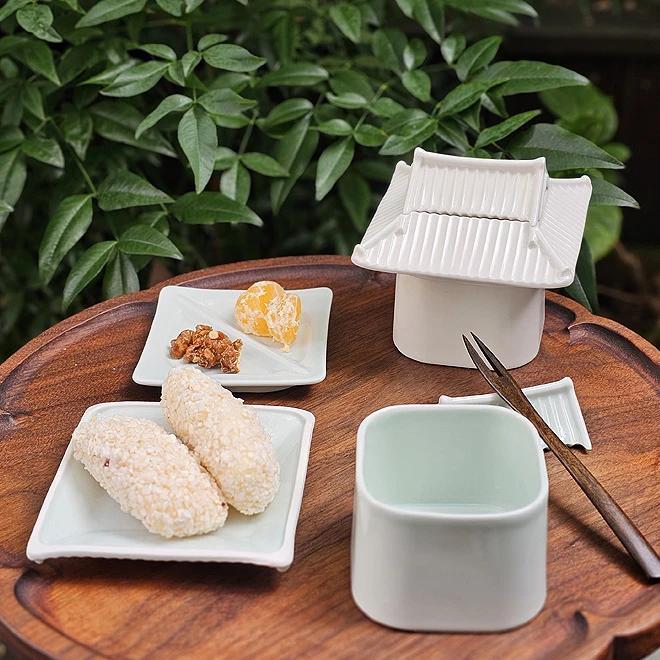 Haneum-chae Cup and Saucer Set