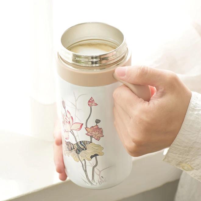 Lotus Mother-of-Pearl Bo-deul Cup