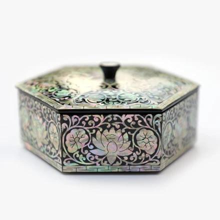 Hexagonal Accessory Box with Lotus and Arabesque Pattern from Joseon Dynasty