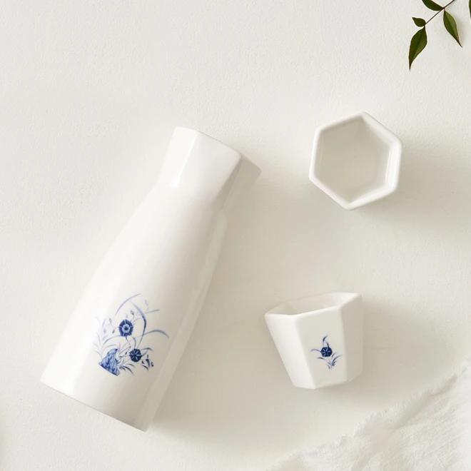 White Porcelain with Blue Underglaze Floral Decorated Bottle Set - National Jeonju Museum Specialty Product