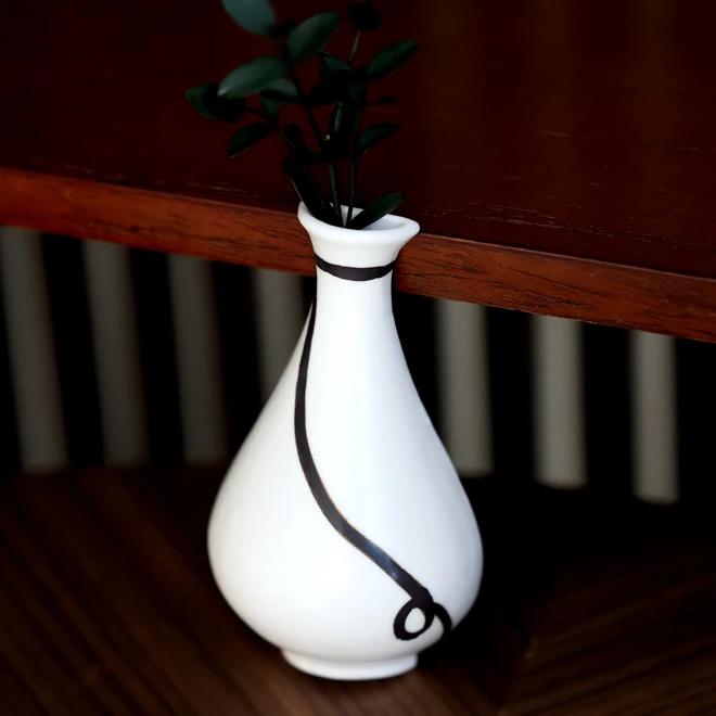 White Porcelain Rope-Pattern Bottle Magnet