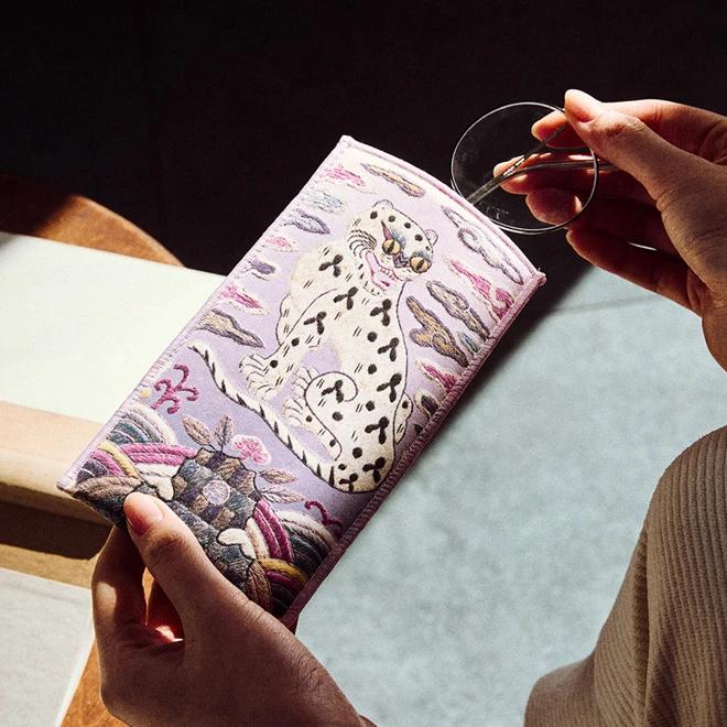 Eyeglass Pouch (Hyungbae) - National Museum of Korea Specialty Product