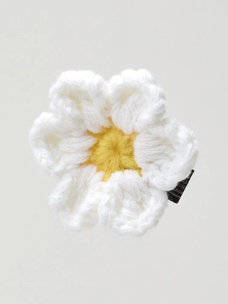 COLLE Knit Flower Sticon White