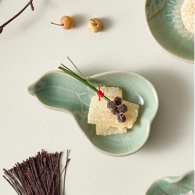 Celadon Dasik Plate Set (3p) Peony