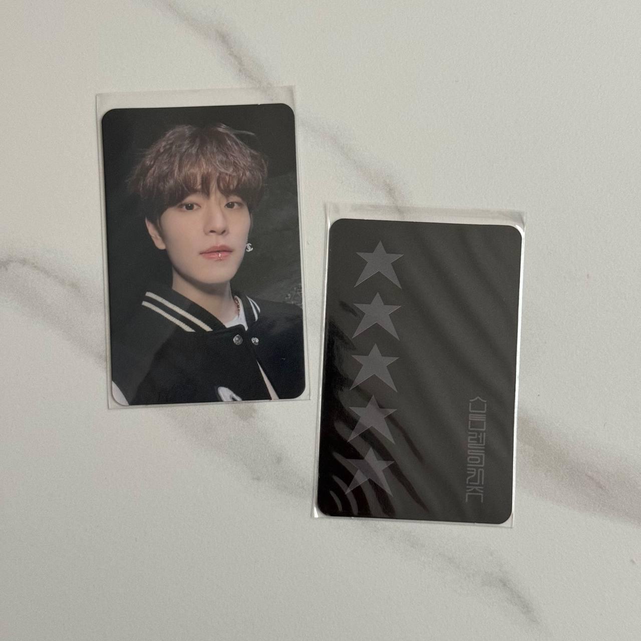 Seungmin Stray Kids '5-STAR' - Soundwave 1st Round Lucky Draw Event Photo Card (Black Back)