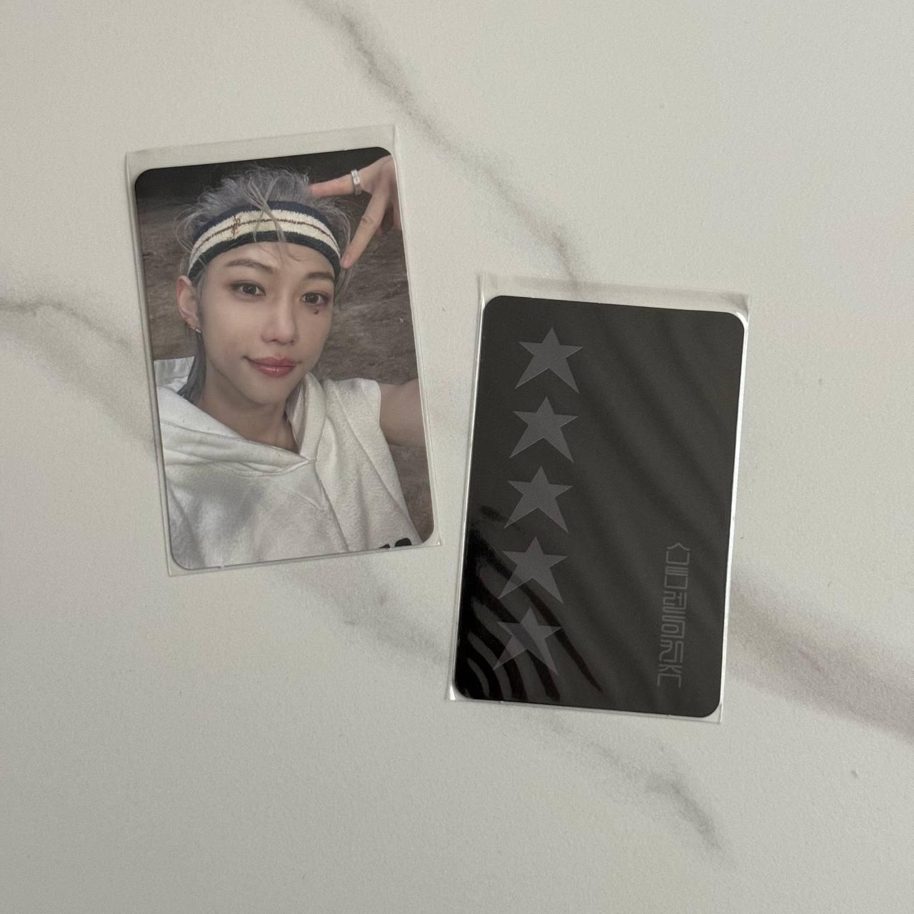Felix Stray Kids '5-STAR' - Soundwave 1st Round Lucky Draw Event Photo Card (Black Back)