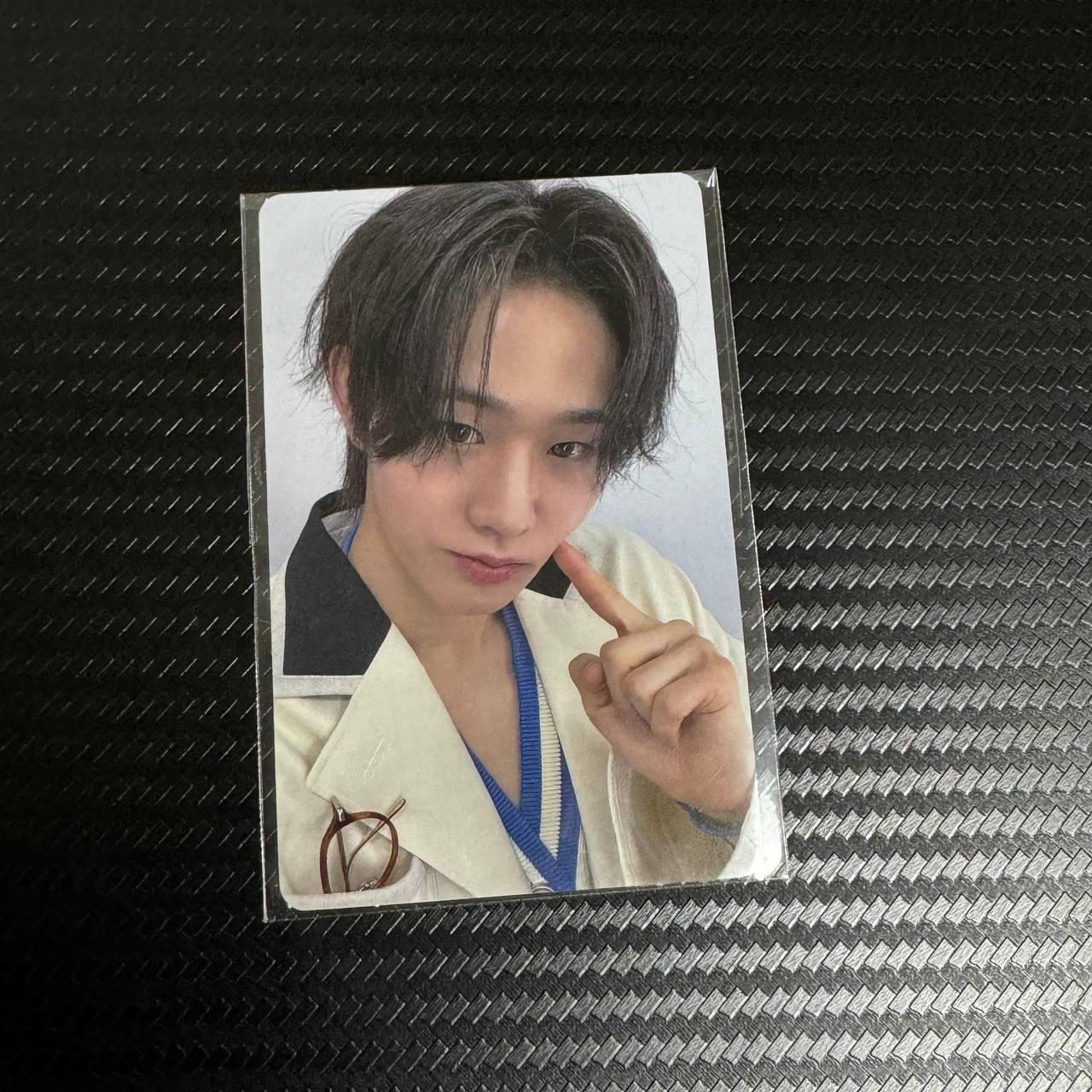 EVNNE Ji  Yun Seo Aladin Pre-Order Photocard