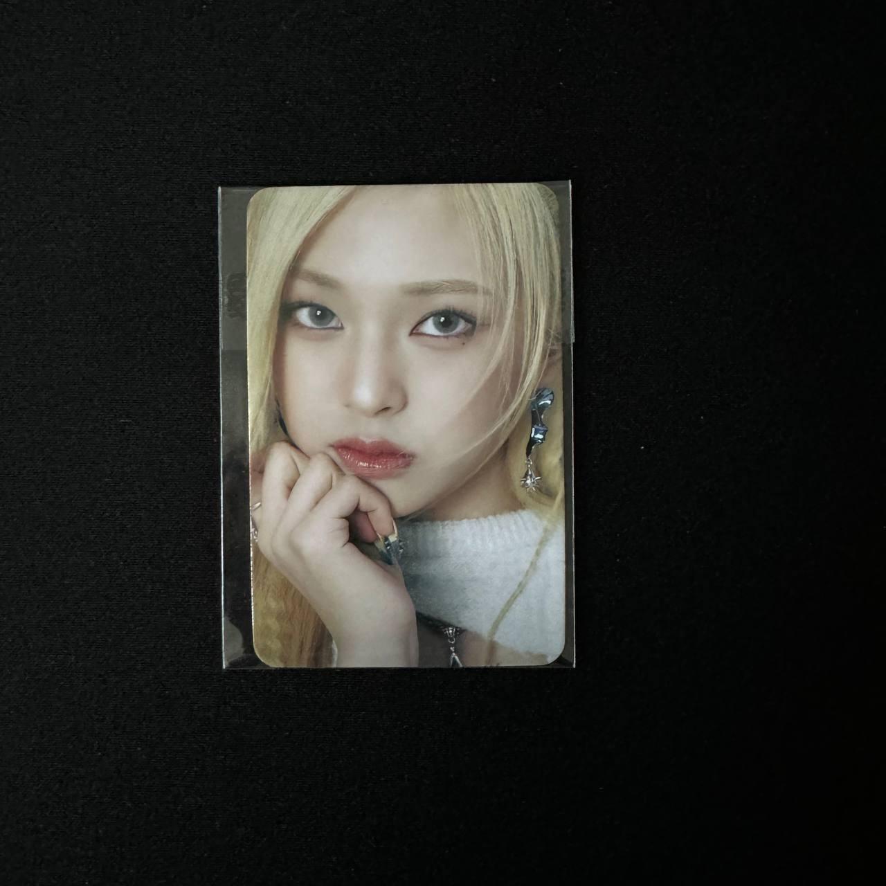 Chiquita  BABYMONSTER Pre-Order Benefit Photocard