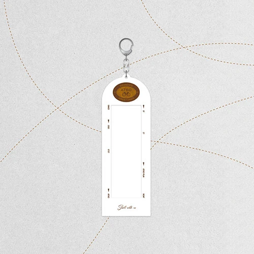 ATBO - 2023 SEASON'S GREETINGS MD / 4 Cut Photo Holder Key Ring