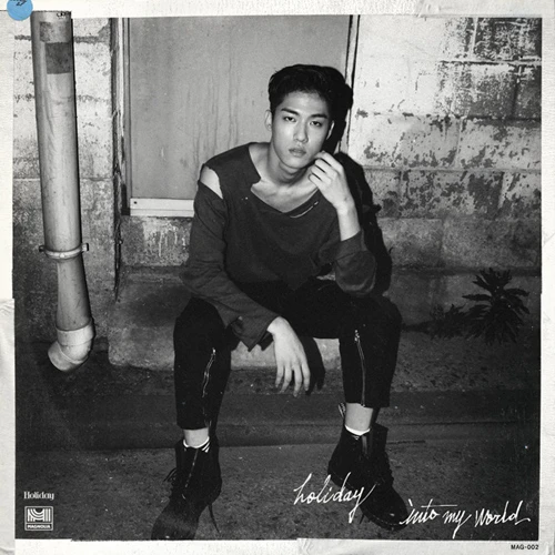 HOLIDAY - Single Album 2 [INTO MY WORLD]